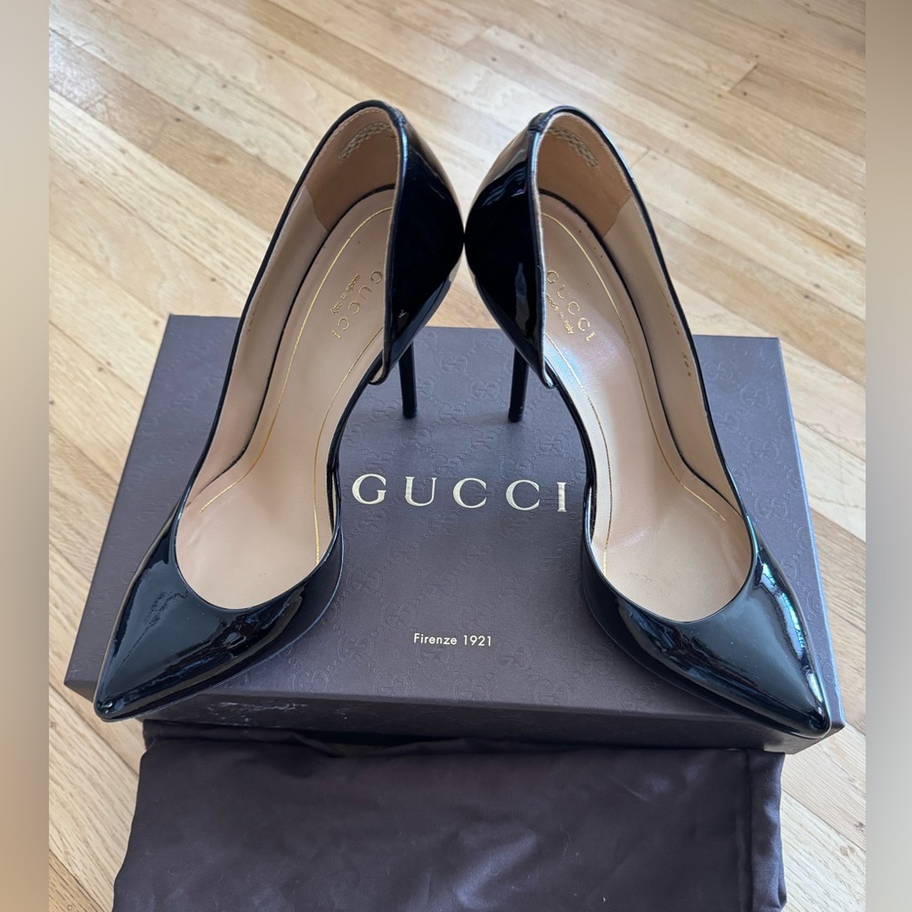 Gucci patent leather Black pump Size 36.5